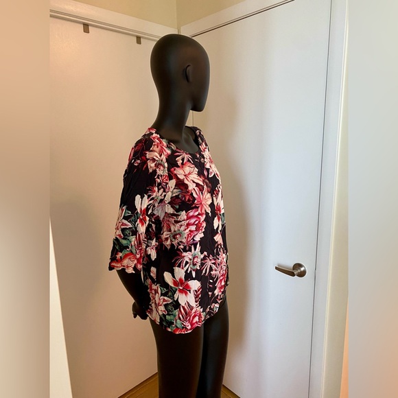 Floral Blouse - Picture 4 of 5